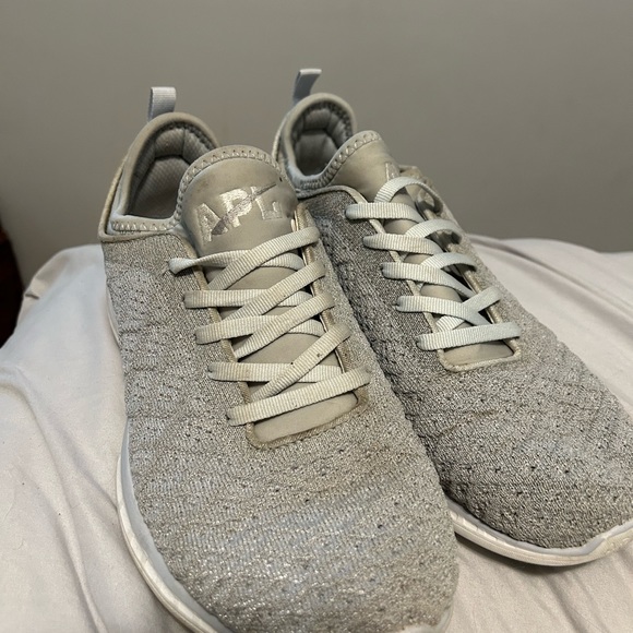 APL Athletic Propulsion Labs - TechLoom Phantom Running Sneakers - Gray - Picture 4 of 8